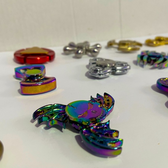 Fidget Spinner & Fidget Toys Bundle - Picture 1 of 7